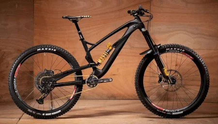 Alutech Fanes 6.0 Limited Edition 10 Year Ohlins 2021