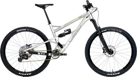 Canfield Tilt Base 2024