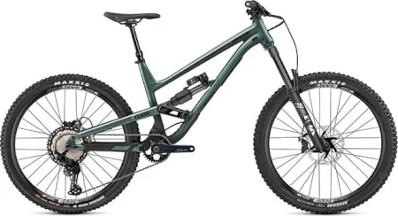 Commencal Clash Essential 2022