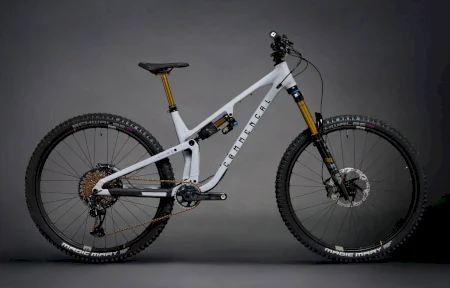 Commencal Meta V5 Limited Edition Cloud 2024