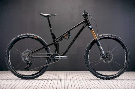 Commencal Meta V5 Tourmaline Brown 2024