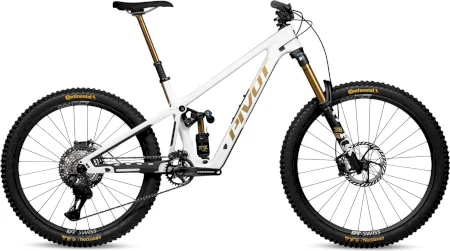 Pivot Firebird Pro Xtxtr Di2 2025