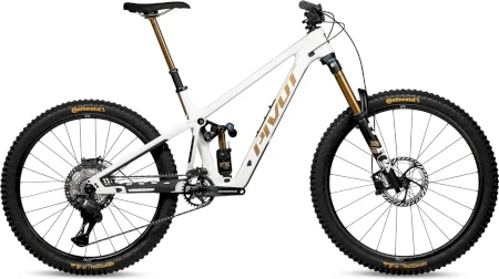 Pivot Firebird Pro Xtxtr Di2 With Carbon Wheels 2025