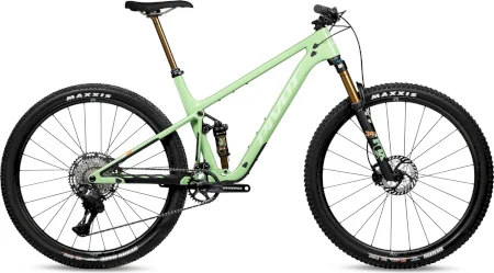 Pivot Mach 4 Sl Pro Xt Di2 With Carbon Wheels 2025