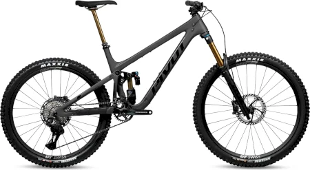 Pivot Mach 6 Pro Xt Di2 2025