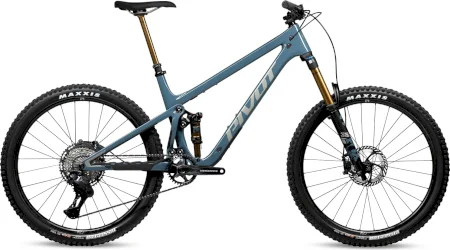 Pivot Shadowcat Pro Xtxtr Di2 With Carbon Wheels 2025