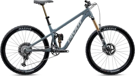 Pivot Shadowcat Team Xtr With Carbon Wheels 2025