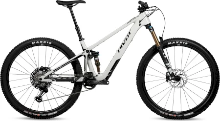 Pivot Shuttle Sl World Cup Xtr With Carbon Wheels 2025