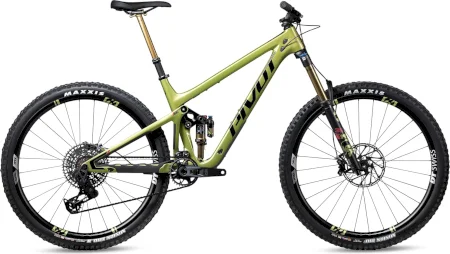 Pivot Switchblade Pro X0 Eagle Transmission With Carbon Wheels 2023