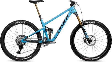 Pivot Switchblade Pro Xt Di2 With Carbon Wheels 2025