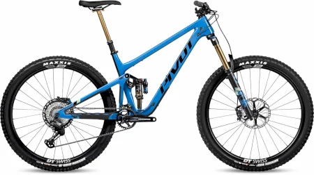 Pivot Switchblade Pro Xtxtr With Carbon Wheels 2025