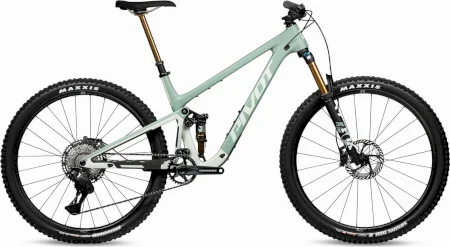 Pivot Trailcat Sl Pro Xt Di2 With Carbon Wheels 2025